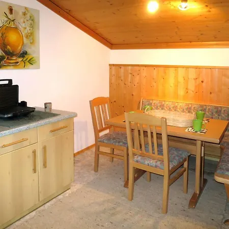 Daire Ferienwohnung Neukirchen 135w Neukirchen am Großvenediger
